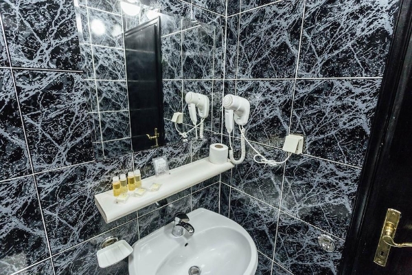Hotel Azzurro (Grabe)